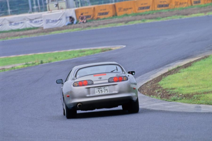  Toyota Supra RZ 1996 года  (фото 24 из 29)